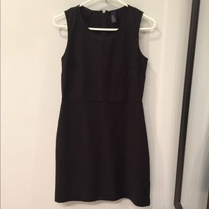 GAP black dress with pockets!
